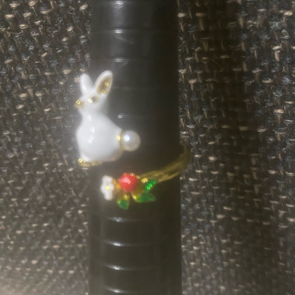 Enchanted White Rabbit Floral Ring - Picture 3 of 10